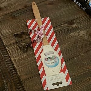 Holiday Spatula & Christmas Tree Cookie Cutter